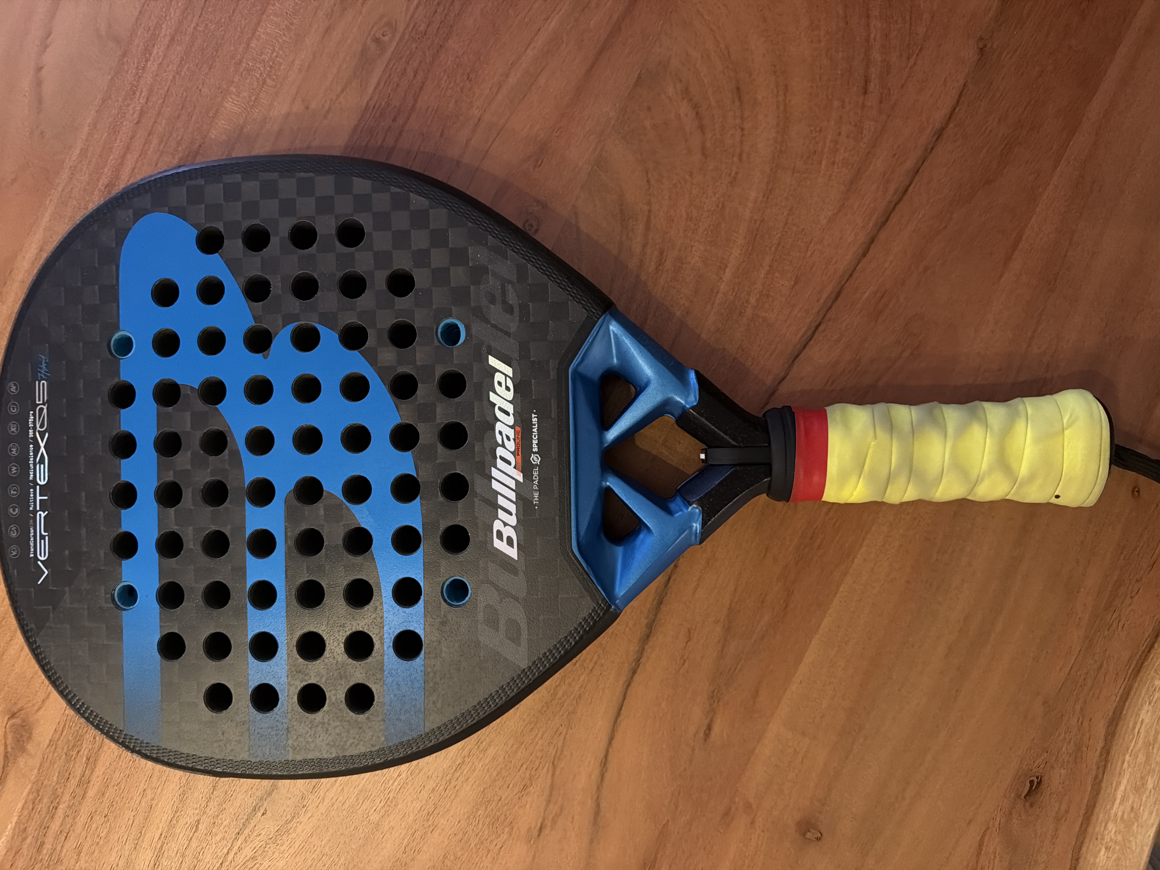 Bullpadel Vertex hybrid 2026